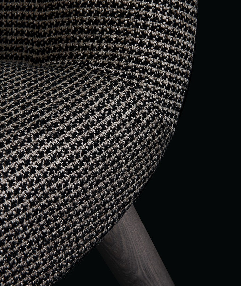 Mad Chair Armchair