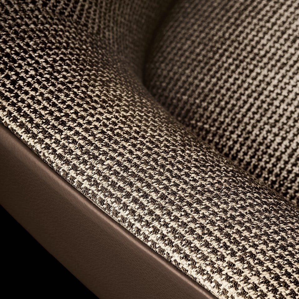 Mad Queen Armchair