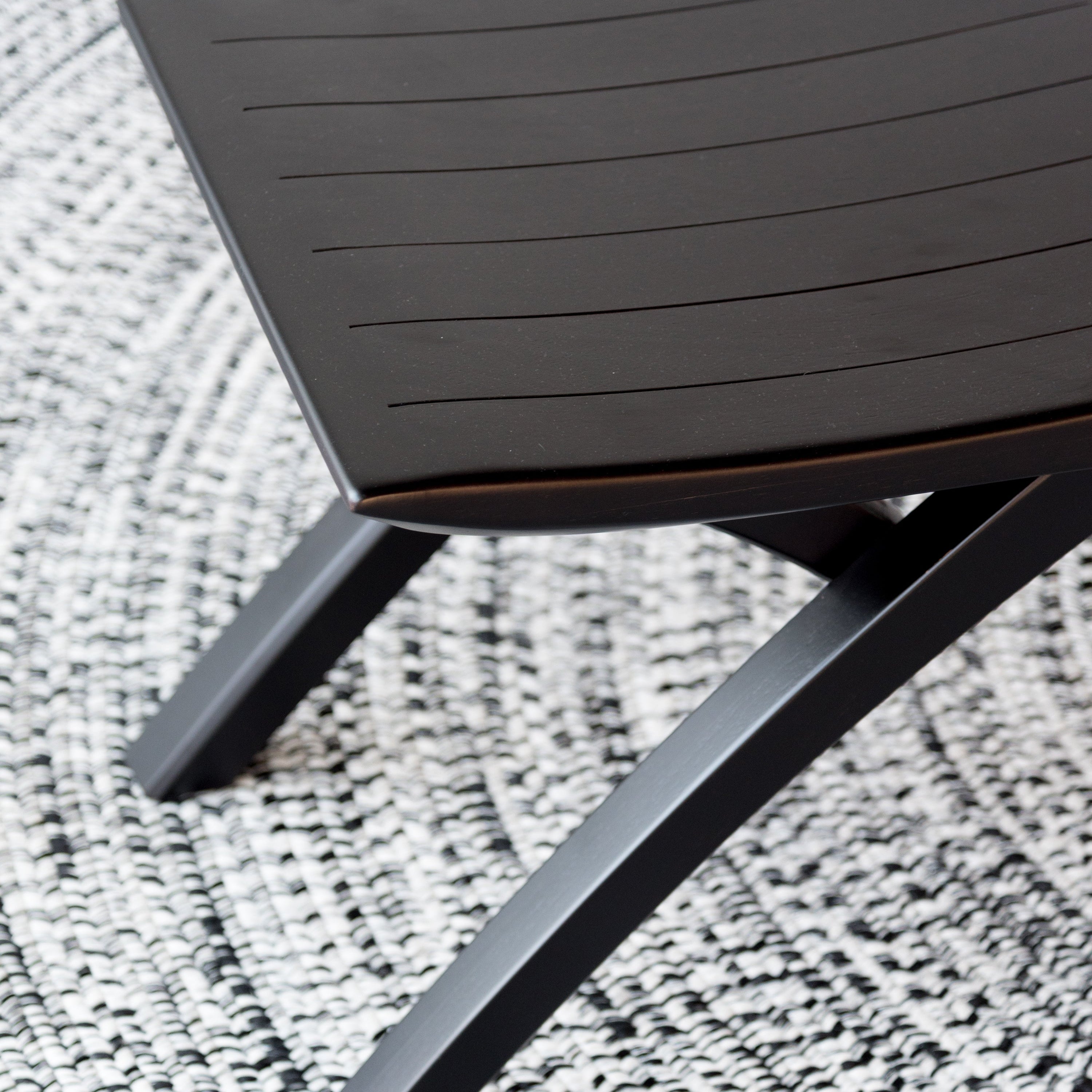 Ylla Bench