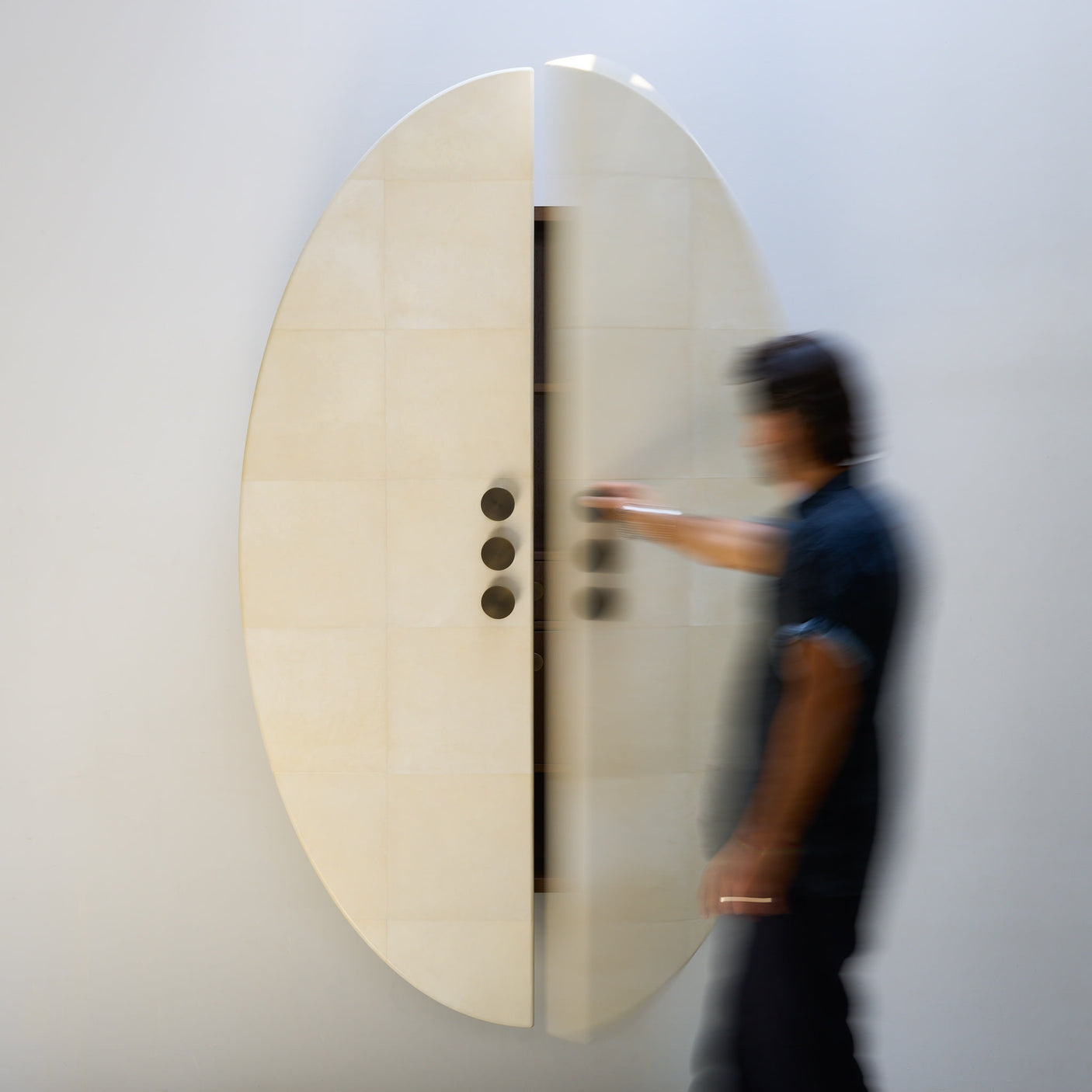 Pearl Cabinet