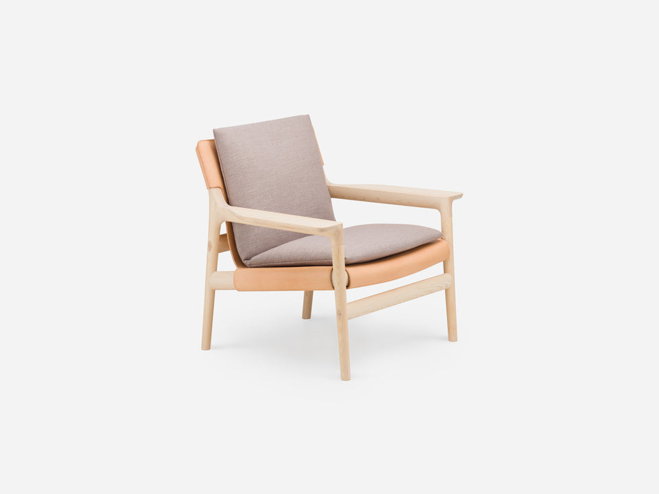 Sela Lounge Chair - Wide Arms