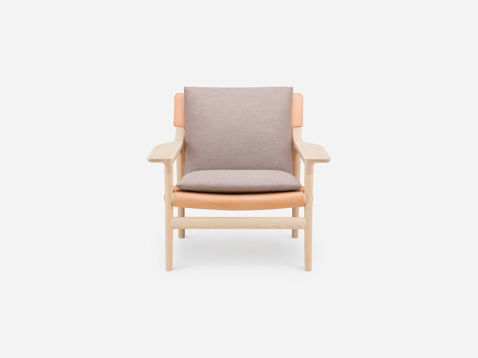 Sela Lounge Chair - Wide Arms