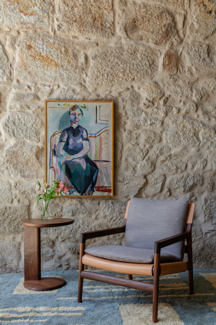 Sela Lounge Chair - Narrow Arms