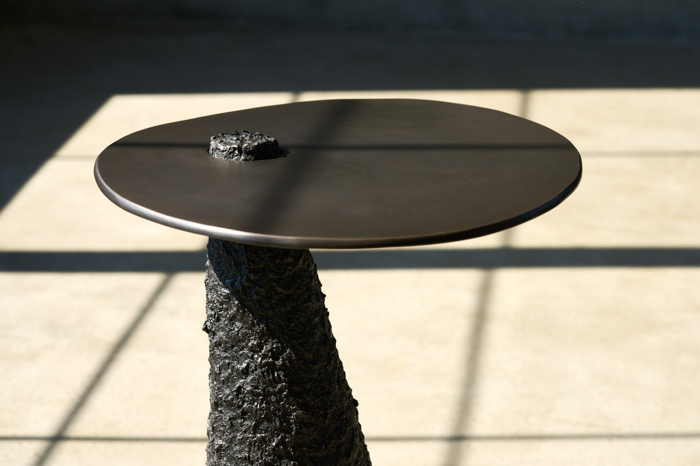 Nero Side Table