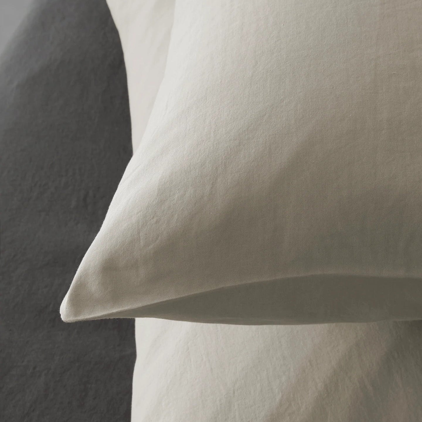 Miro Plain Pillow Case